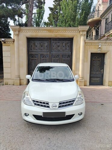 Nissan Tiida-3