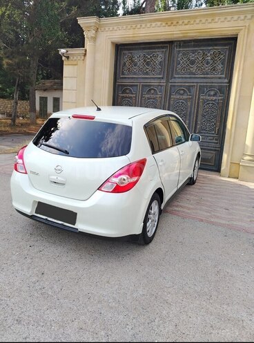 Nissan Tiida-8