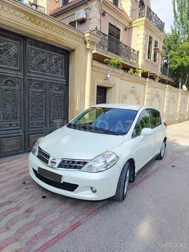 Nissan Tiida-7