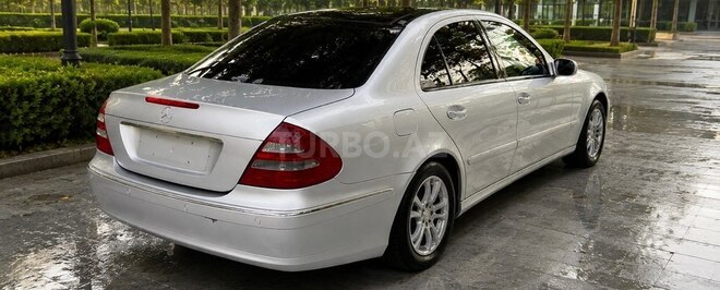 Mercedes E 200-5
