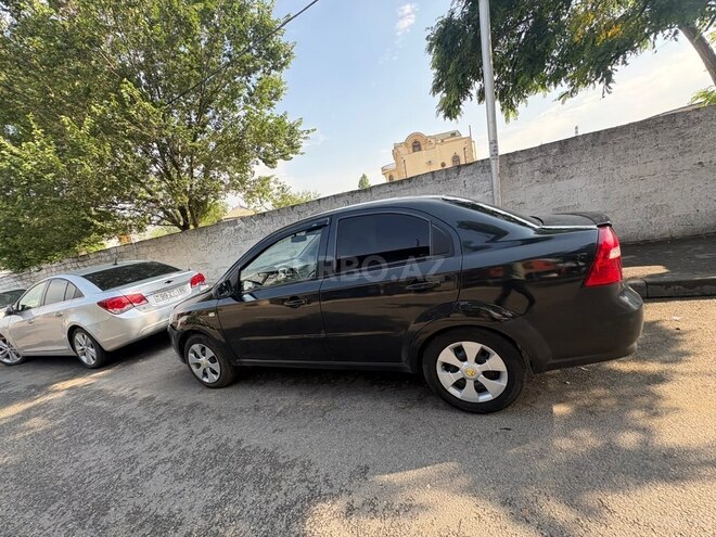 Chevrolet Aveo-3