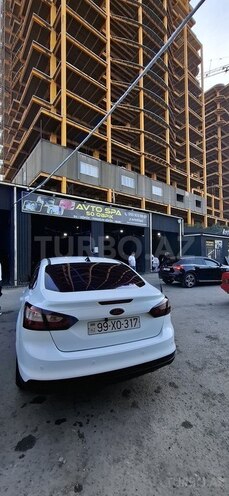 Ford Focus-8
