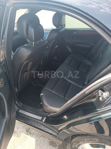 Mercedes C 230-11