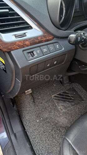 Hyundai Santa Fe-8