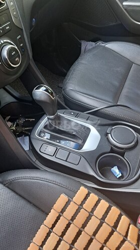 Hyundai Santa Fe-2
