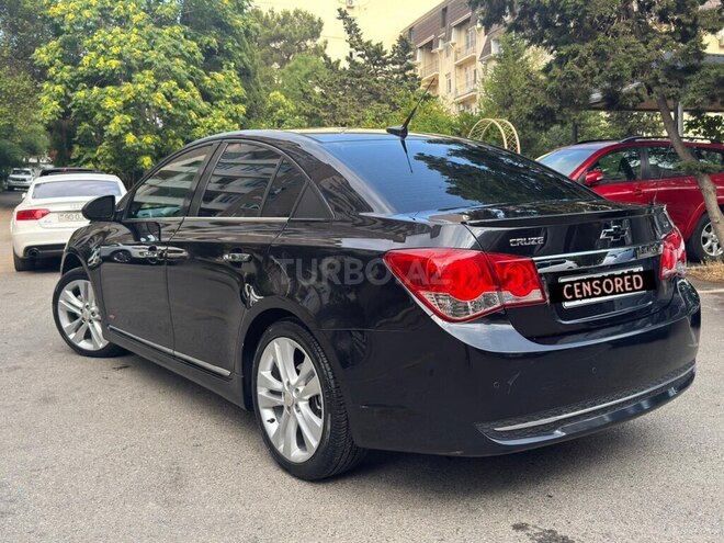 Chevrolet Cruze-9