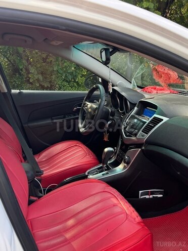 Chevrolet Cruze-6