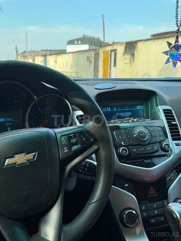 Chevrolet Cruze-9