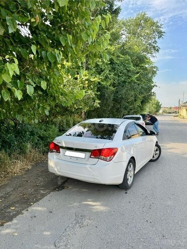 Chevrolet Cruze-4