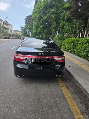 Hyundai Grandeur-2