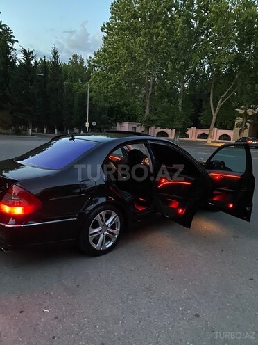 Mercedes E 280-18