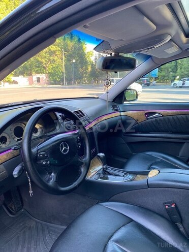 Mercedes E 280-13