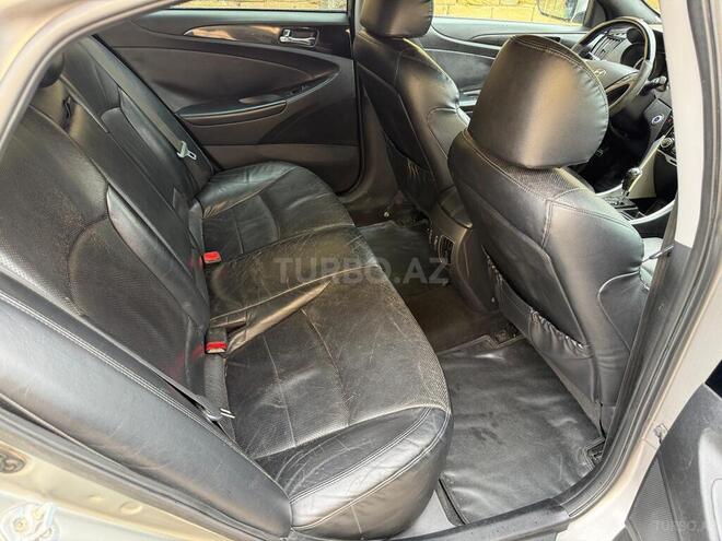 Hyundai Sonata-8