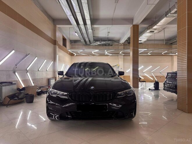 BMW 330-2