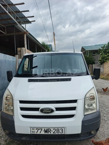 Ford Transit-1
