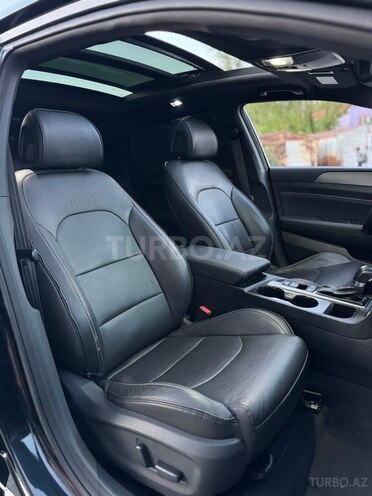 Hyundai Sonata-13