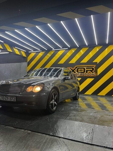Mercedes C 240-3