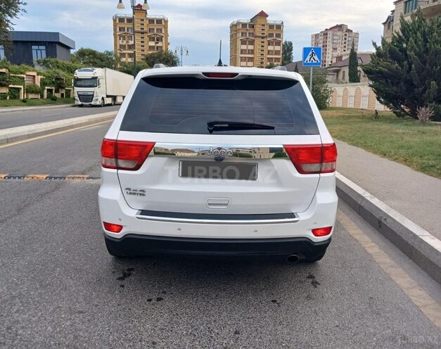 Jeep Grand Cherokee-2