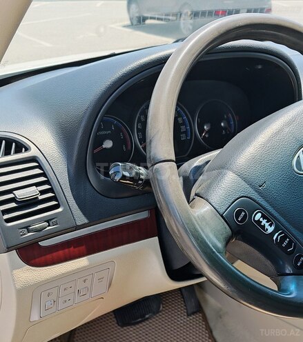 Hyundai Santa Fe-6