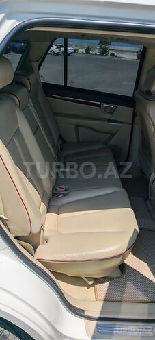 Hyundai Santa Fe-12