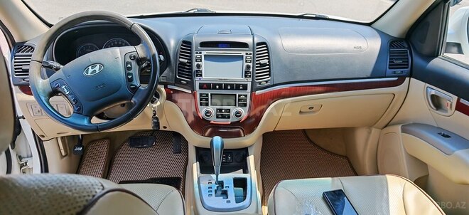 Hyundai Santa Fe-8