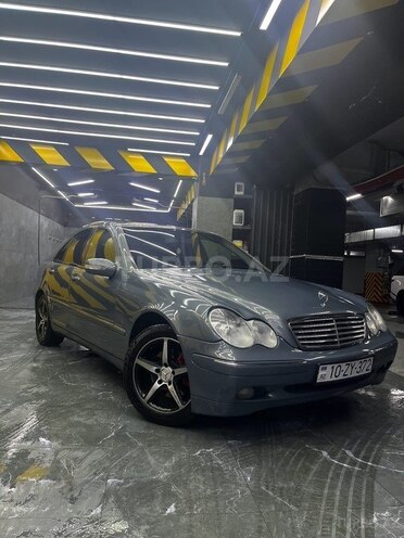 Mercedes C 240-1