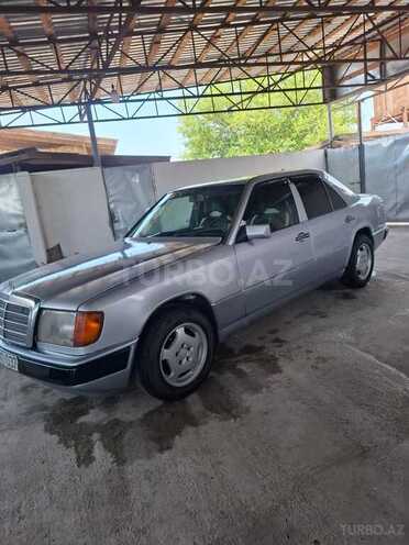 Mercedes 200 D-5