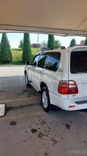 Toyota Land Cruiser-9