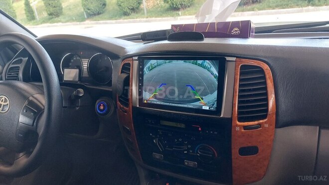 Toyota Land Cruiser-12