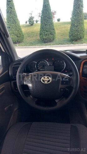 Toyota Land Cruiser-15