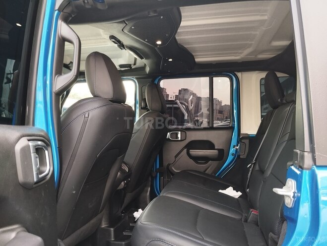 Jeep Wrangler-11