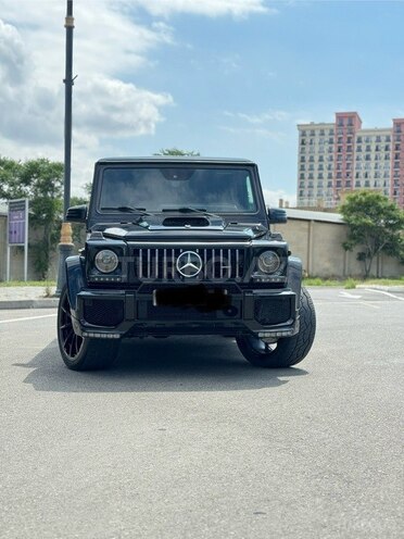 Mercedes G 300-1