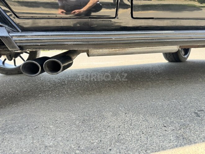 Mercedes G 300-8