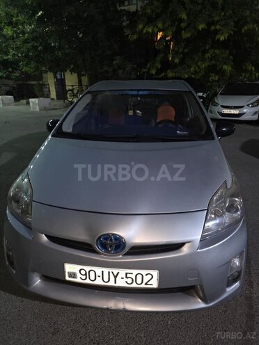 Toyota Prius-1