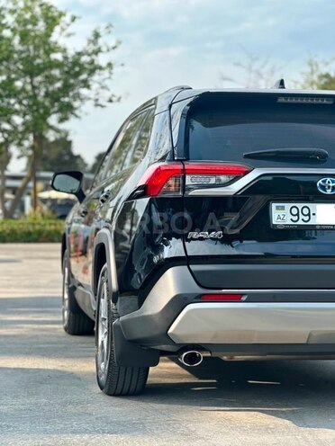 Toyota RAV4-3