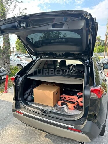 Toyota RAV4-13