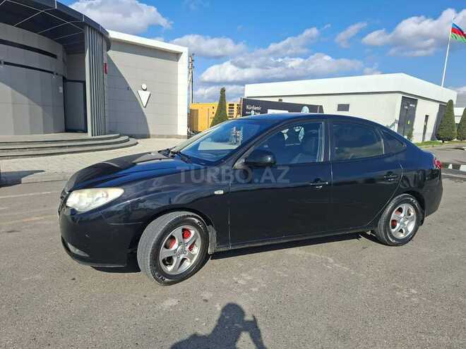 Hyundai Elantra-2