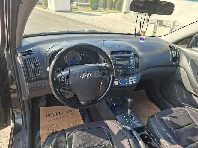 Hyundai Elantra-9