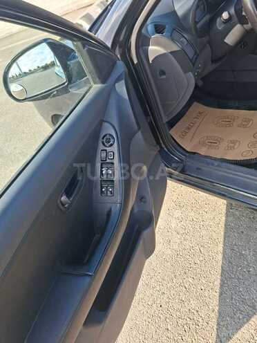 Hyundai Elantra-3