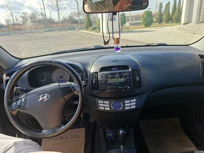 Hyundai Elantra-5