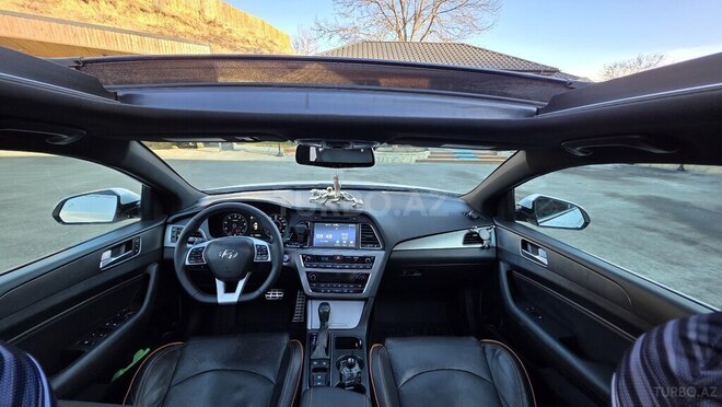 Hyundai Sonata-2