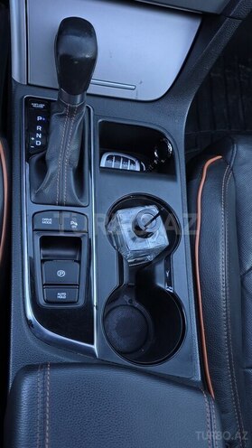 Hyundai Sonata-12