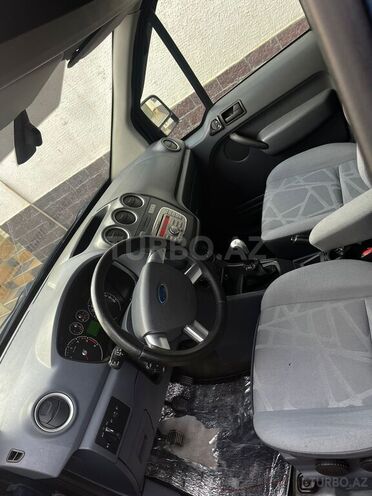Ford Transit Connect-5