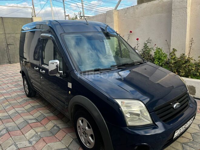 Ford Transit Connect-8