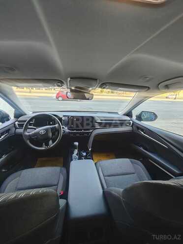Toyota Camry-6