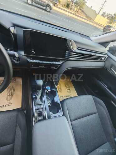 Toyota Camry-8