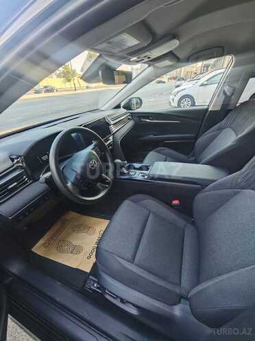 Toyota Camry-7