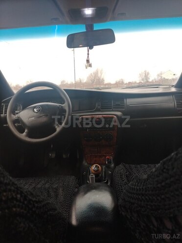 Opel Vectra-2