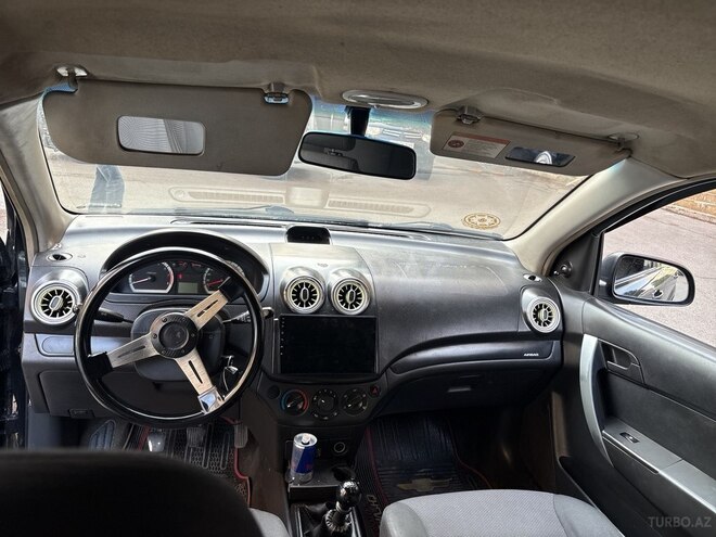 Chevrolet Aveo-8