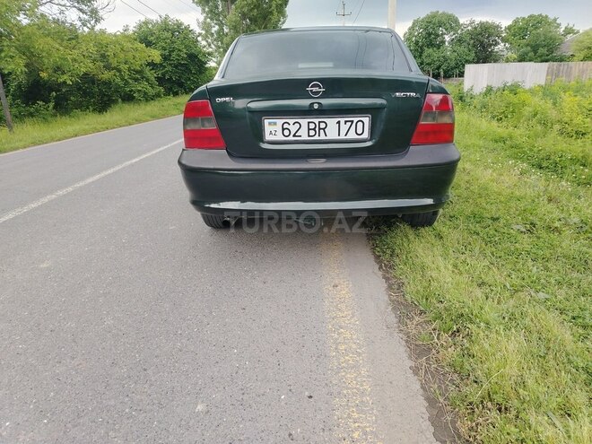 Opel Vectra-3